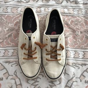 Sperry Women’s Crest Vibe Sneaker